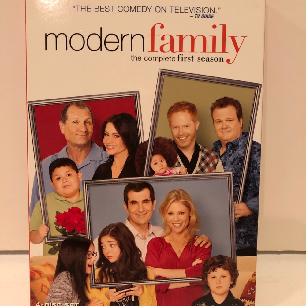 Modern Family: The Complete First Season.